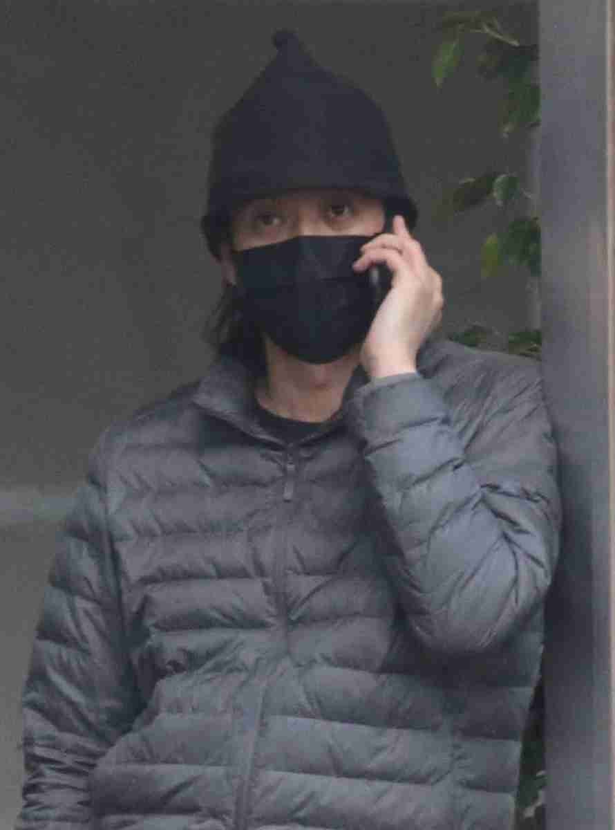 オダギリジョー「過去を隠さない」「SNSやらない」異色俳優が売れ続ける理由