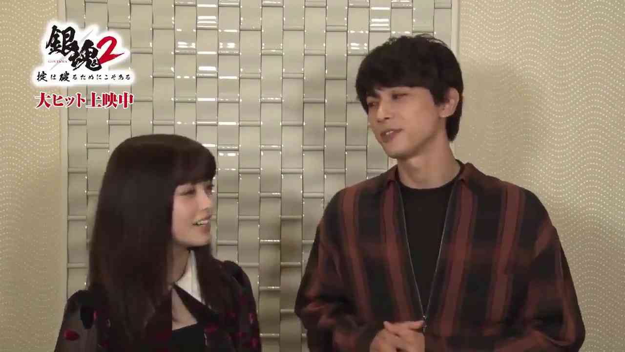 橋本環奈ちゃんを見守る吉沢亮動画 Twitter - YouTube