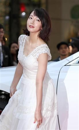 吉岡里帆は“持ってる女”「恋人にしたい有名人」ついに首位！ CM・ドラマ・映画と大車輪