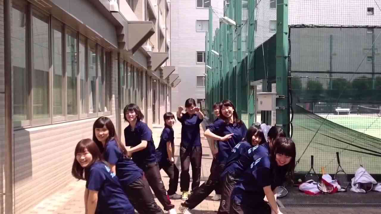 Pharrell Williams happy from high school in Tokyo - YouTube