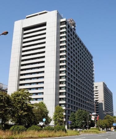 正社員数、２年４カ月ぶり減　情報通信分野伸びず：東京新聞 TOKYO Web
