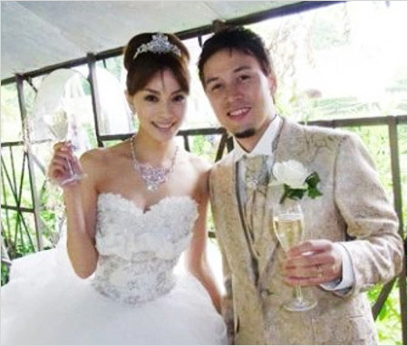 蛯原友里、第2子出産後初の女性誌登場 夫婦一丸で育児向き合う様子明かす、産前産後の貴重写真も