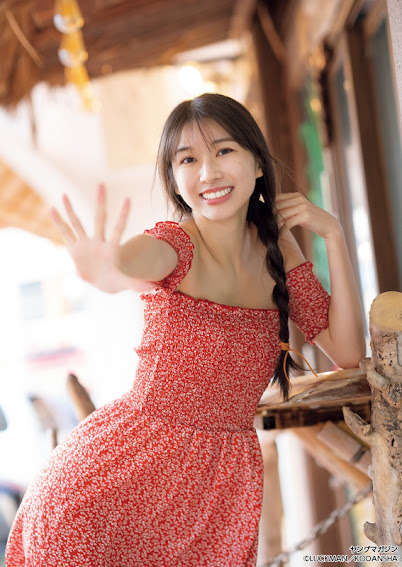 ハロプロ：モー娘。牧野真莉愛＆BEYOOOOONDS平井美葉　“まりみよコンビ”が「ヤンマガ」表紙に　華やかに！ - MANTANWEB（まんたんウェブ）