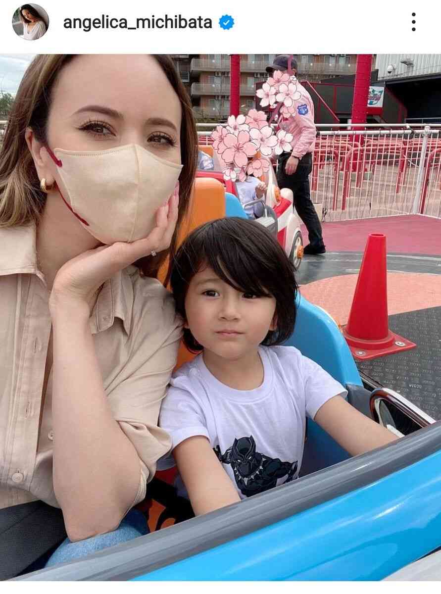 道端アンジェリカ、３歳長男＆１歳次男の顔出しショット公開「かわいすぎます」「素敵な親子」 : スポーツ報知