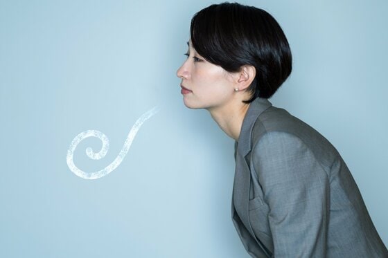 本は“スマホ”で読むよりも“紙”の方が「読解力」が高まる!? 調査した研究者に理由を聞いた