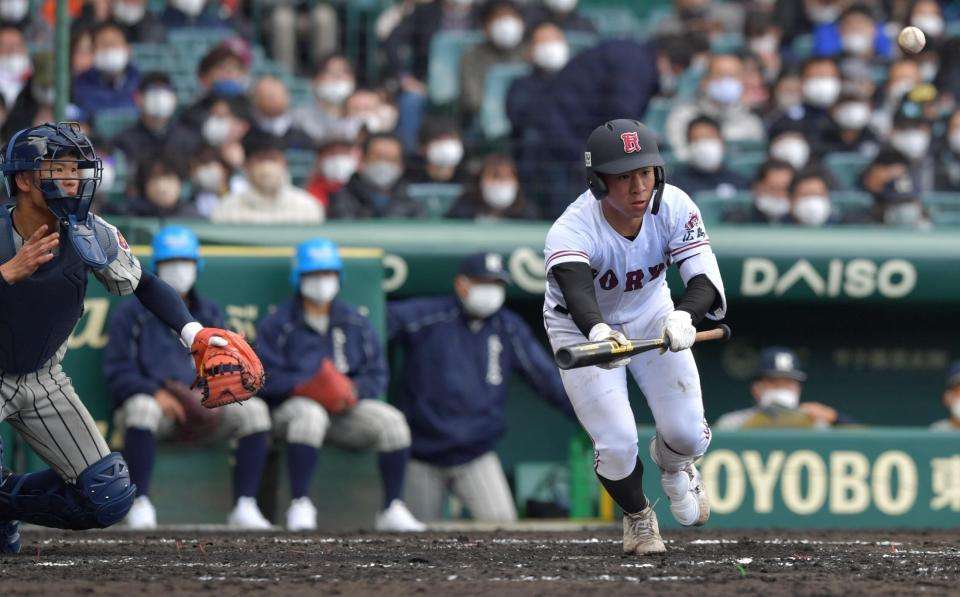 球場騒然　広陵-敦賀気比戦で異例の判定　球審が誤審認め謝罪「大変申し訳ございません」
