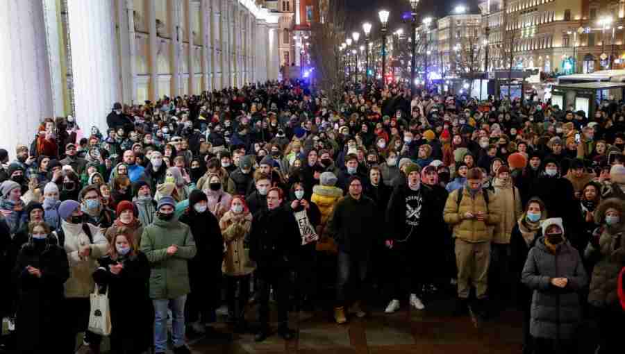 bne IntelliNews - Kremlin opposition calls for mass anti-war protests on March 6 as Russia releases first casualty numbers