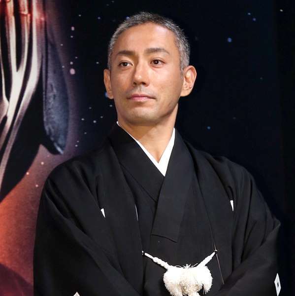 小林麻耶は父と絶縁、母は連絡途絶え　市川海老蔵が小林家に暗い影を落とした？｜ニフティニュース