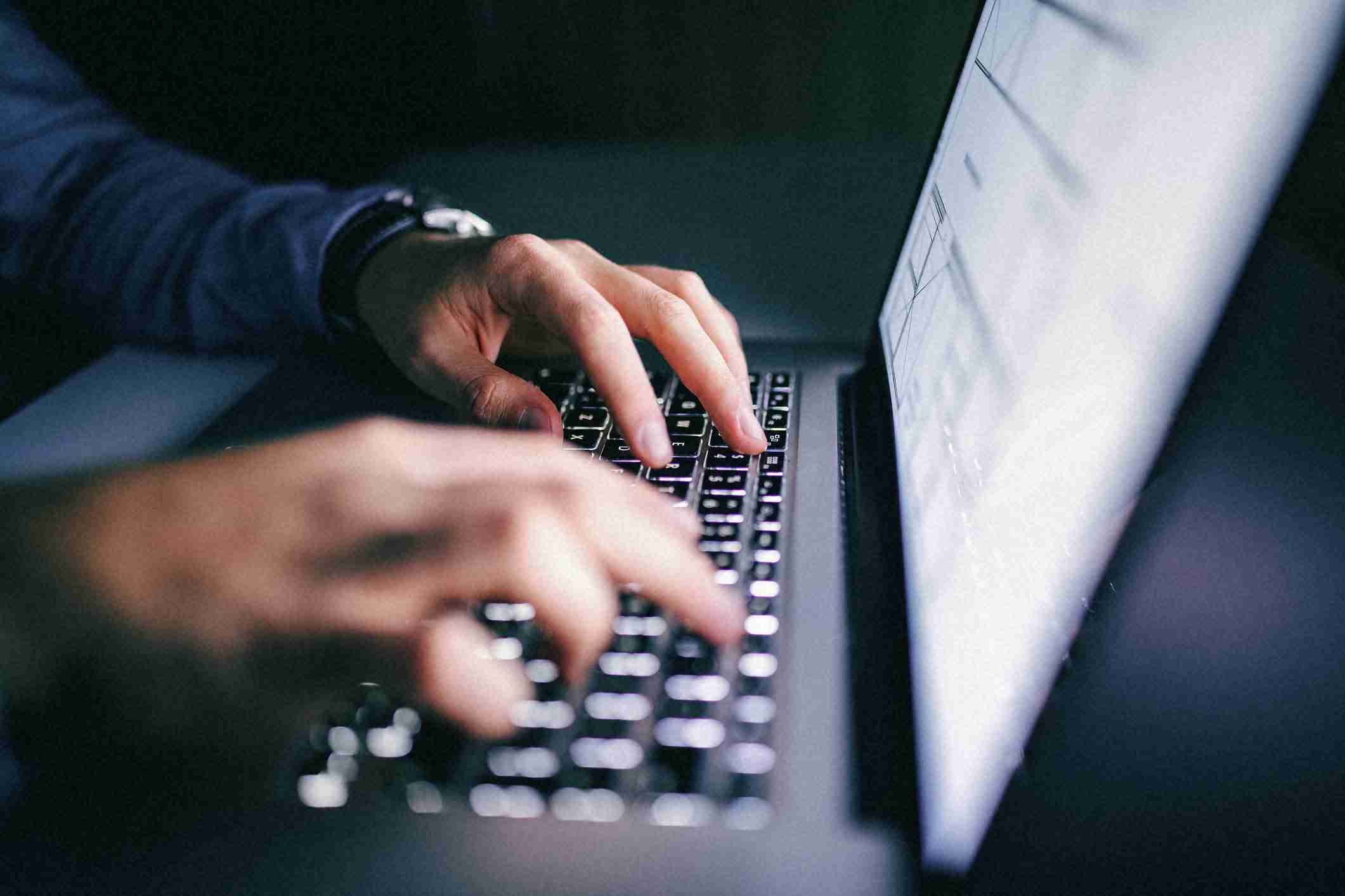 アノニマス「ロシア中銀をハッキング」　内部文書の公開を予告（毎日新聞） - Yahoo!ニュース