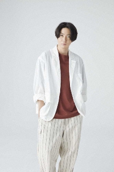 相葉雅紀 12年ぶり舞台で主演!山あいの町で奮闘する先生役「全身全霊を懸ける」