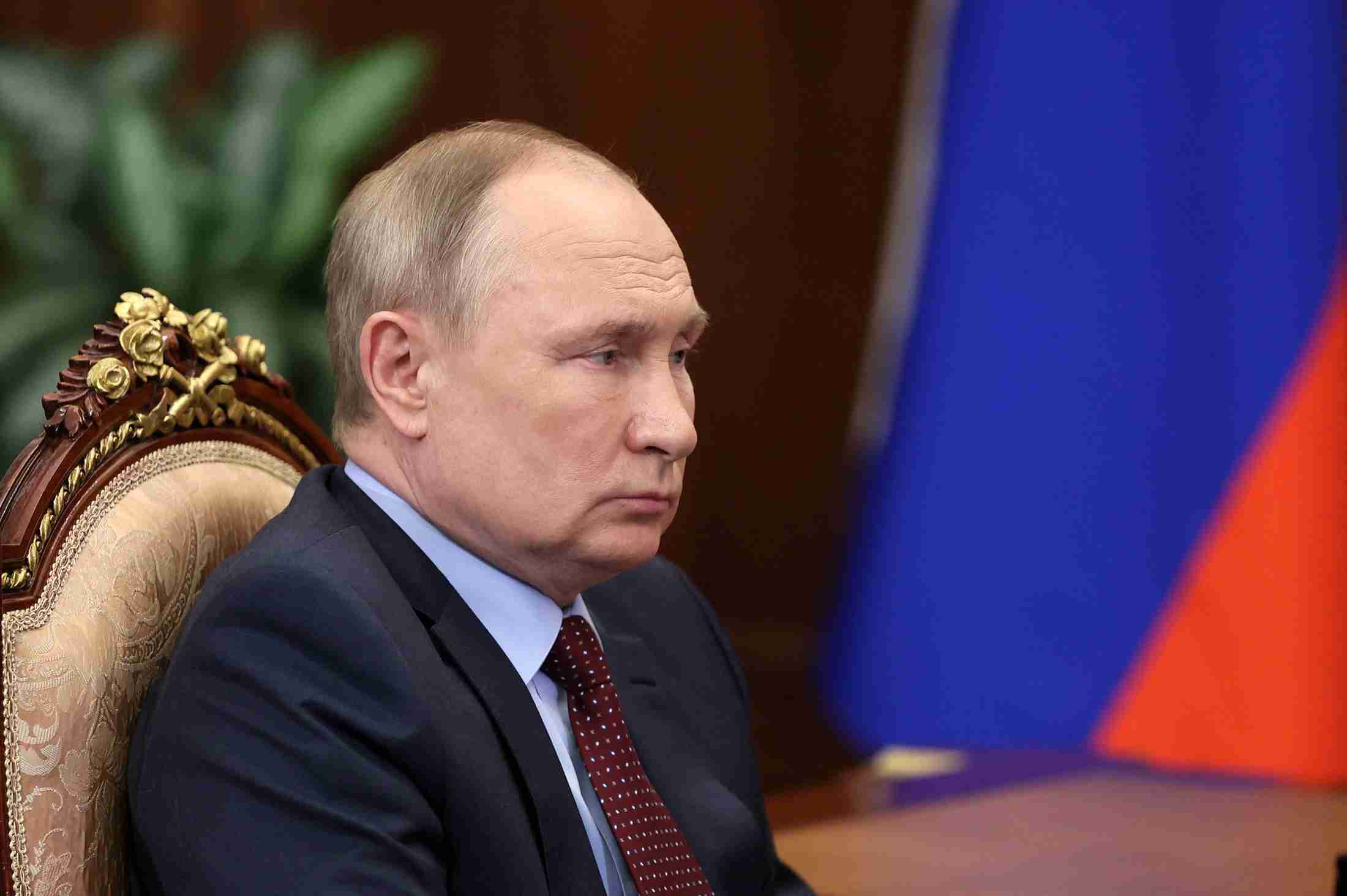 ロシア大統領、ルーブルでの対外債務返済を容認－デフォルト回避探る - Bloomberg