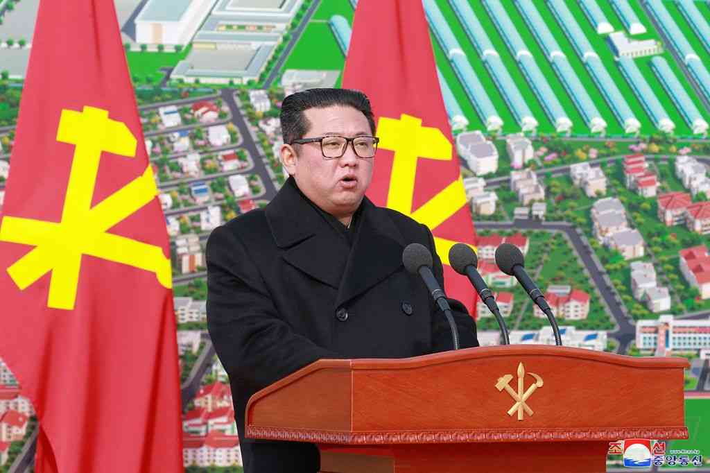 北朝鮮の「怪物ＩＣＢＭ」か　長射程・多弾頭化、米に脅威：時事ドットコム