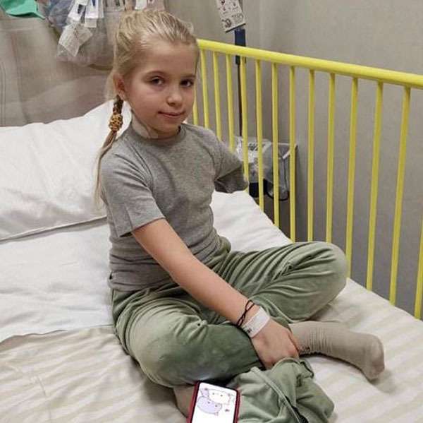 ロシア軍の砲撃で左腕を切断…9歳女児「事故に遭ったと思うようにしている」（日刊ゲンダイDIGITAL） - Yahoo!ニュース