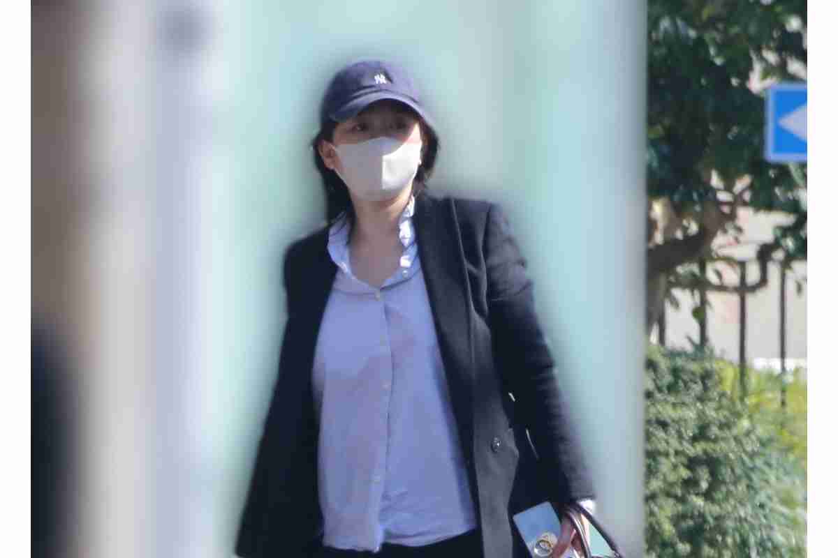 篠原涼子、指輪を外さない元夫・市村正親を「主人」と呼び続ける　2人の温度差｜NEWSポストセブン