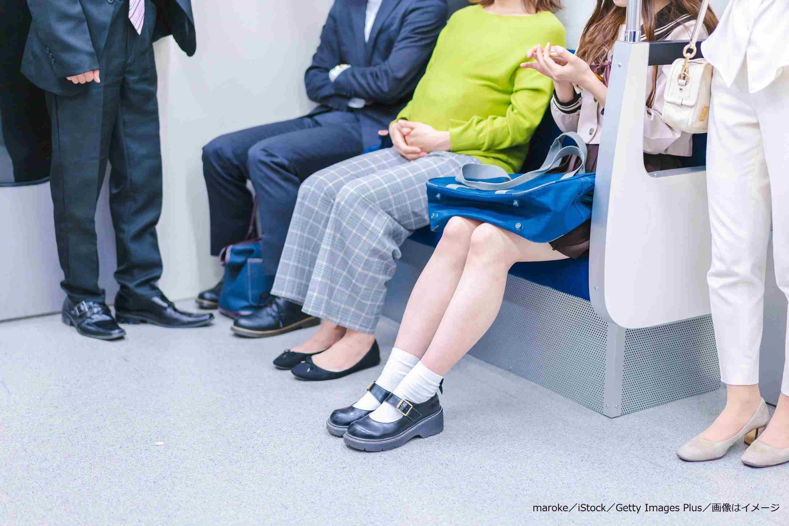 電車やバスの利用時に…　約半数が「できるだけ座らない」と答えた席に納得 – Sirabee