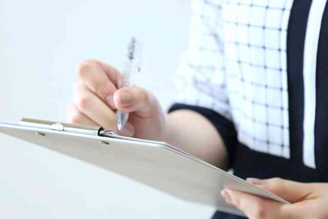 採用面接は盛り上がったのに「B型だから不採用」と言われた女性