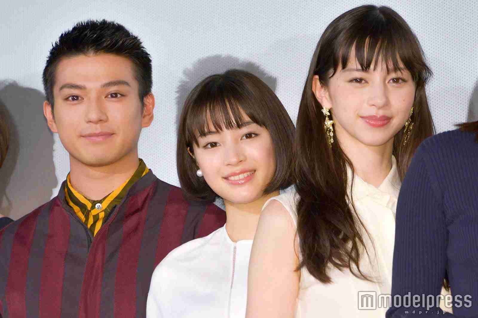 綾野剛“芸能界追放”ピンチで…あの俳優に期待の声があがる理由