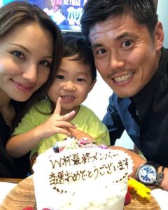 川島永嗣、美人妻＆3人の子どもと家族ショット披露　39歳誕生日報告「素晴らしい今を積み重ねていけたら」