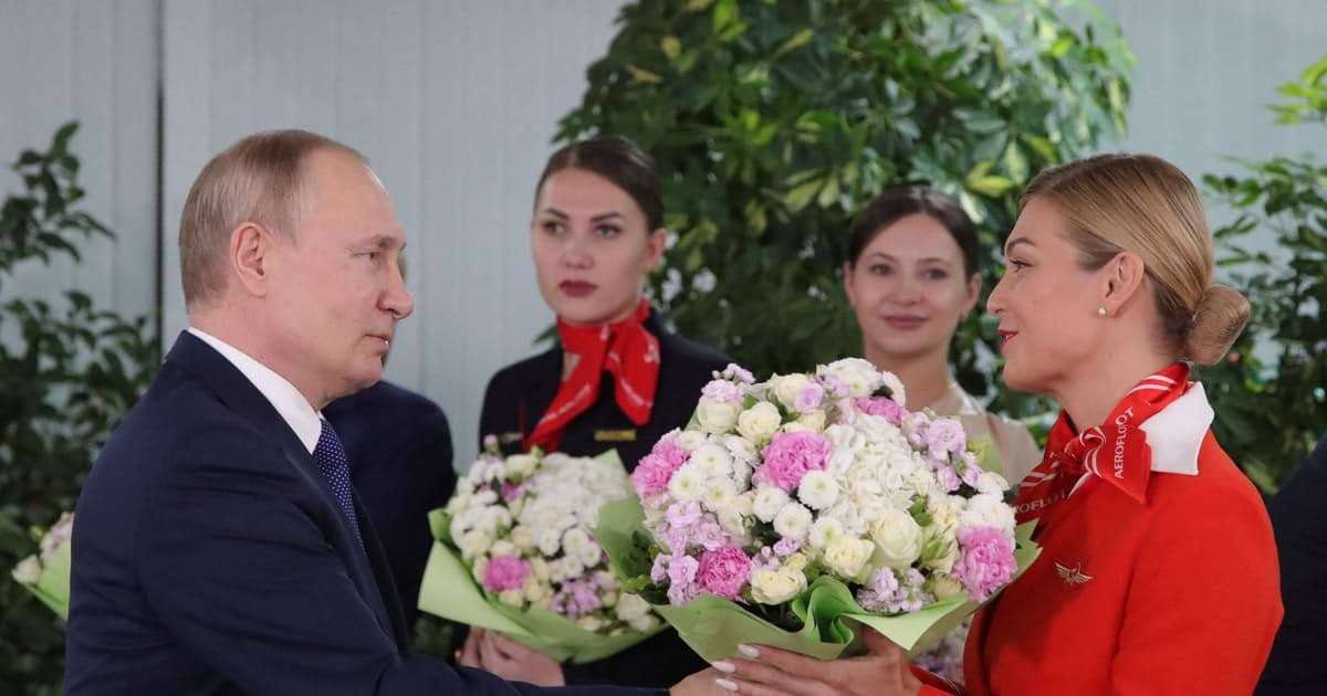 プーチン氏「ウクライナ核保有」主張　原発制圧を正当化: 日本経済新聞