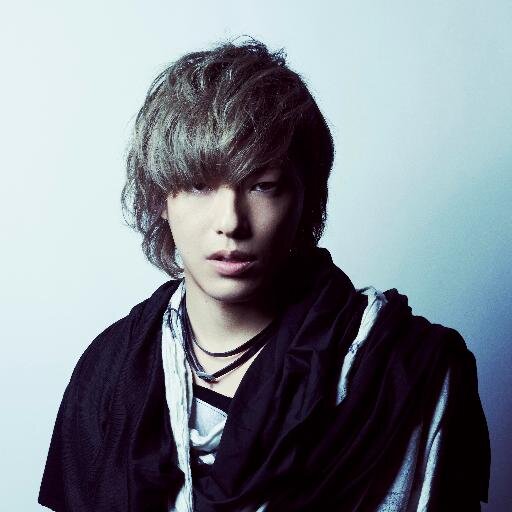 バンド「SPYAIR」のボーカルIKEがTwitterで突然「辞めます」…公式発表なくファンに動揺広がる