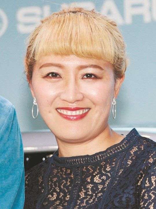 丸山桂里奈、やしきたかじんさんの妻からプレゼント届く 夫の本並健治さんがTVで『やっぱ好きやねん』を熱唱した縁（中日スポーツ） - Yahoo!ニュース