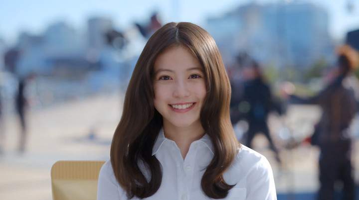 今田美桜：ノースリーブワンピで爽やかに　美髪なびかせ「パンテーン」新CM - 毎日キレイ