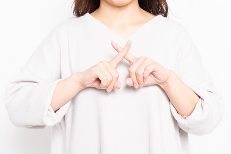 「〇〇ちゃんならやれるよ！」はNG。子どもの不登校を生む「自己肯定感の低さ」を克服するには？