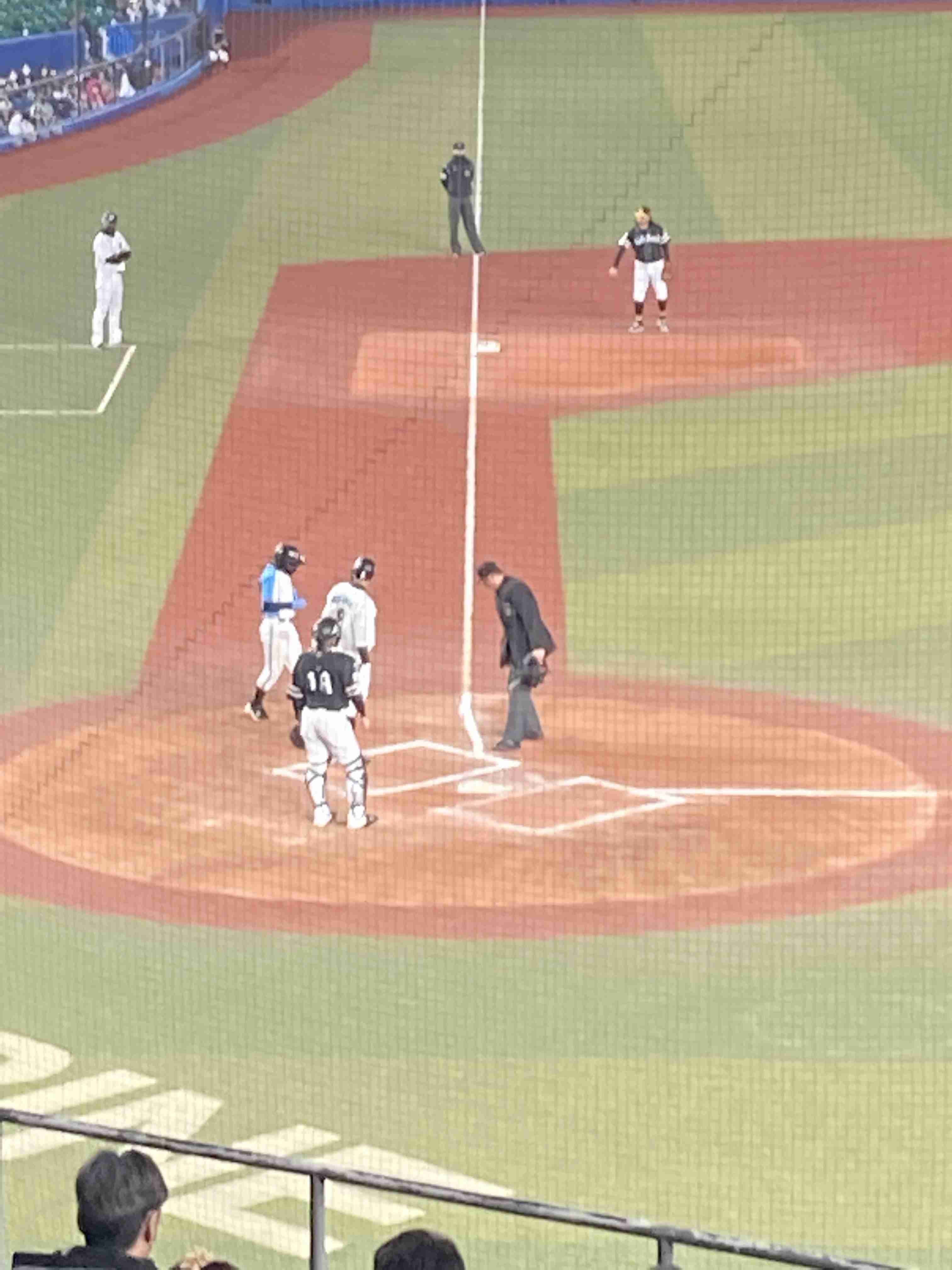 福岡ソフトバンクホークスを応援しましょう！