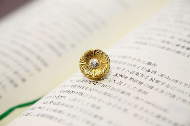 弁護士コラム【相談事例44】会社の経費でポイントを貯めることは違法？ | 弁護士法人菰田法律事務所（那珂川オフィスサイト）