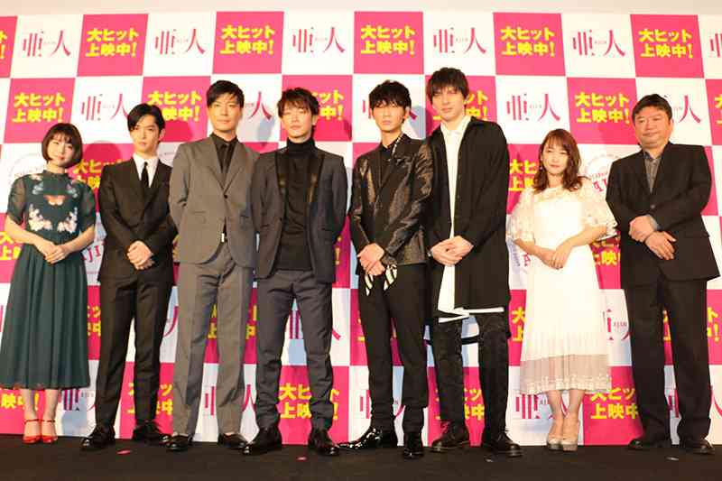 綾野剛“芸能界追放”ピンチで…あの俳優に期待の声があがる理由