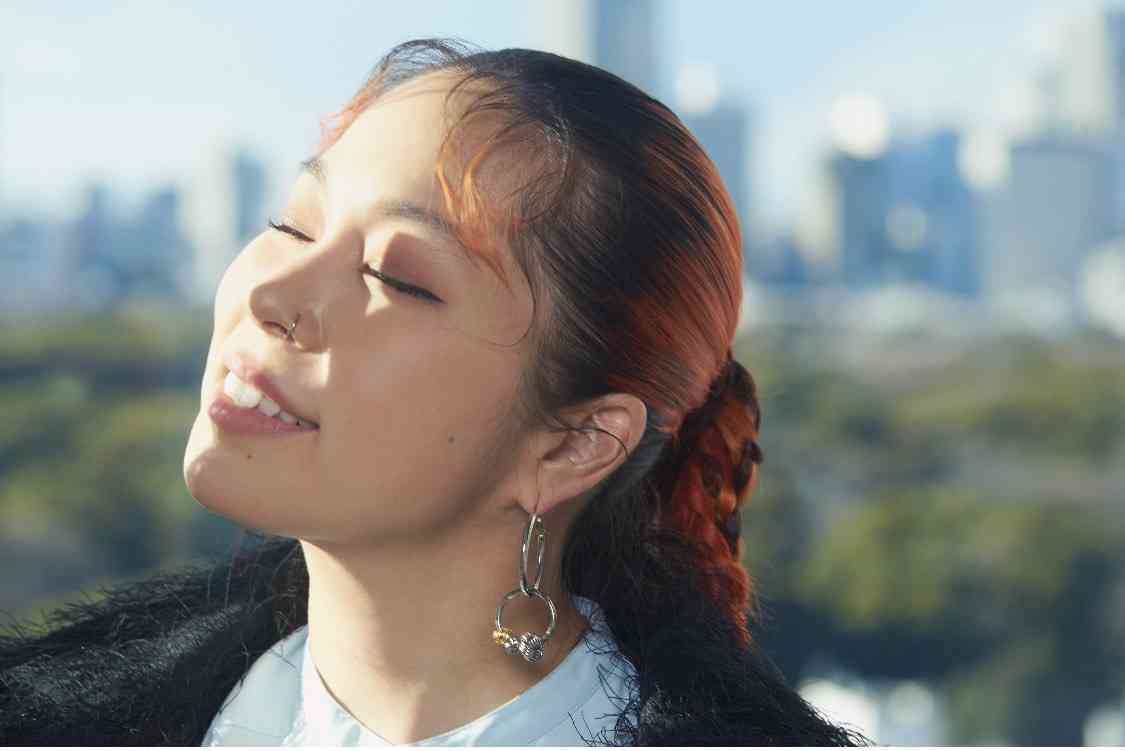 歌手AIさんが40歳でもパワフルでいられる理由「歳だから諦めるのはもったいない」