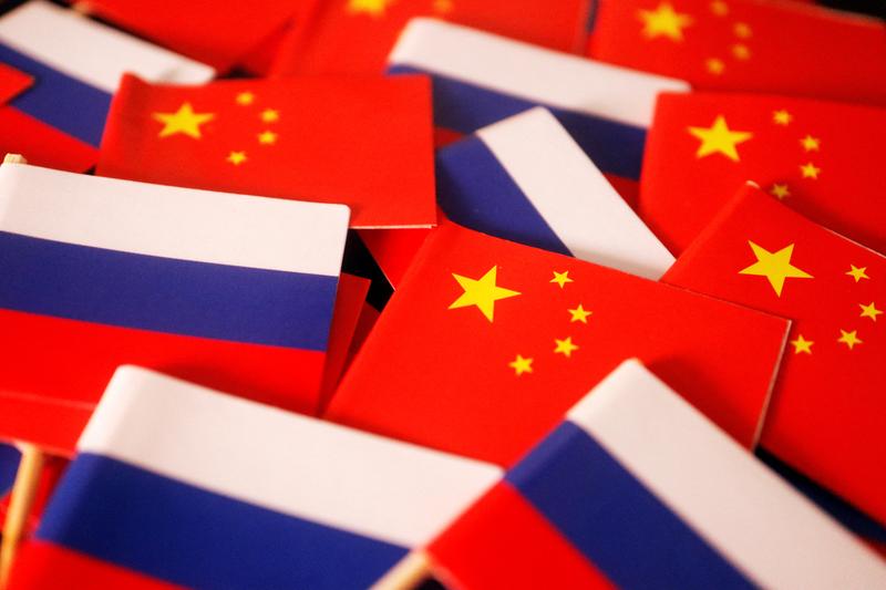 中ロ外相、西側の制裁そろって批判　関係強化へ「一段と決意」 | ロイター