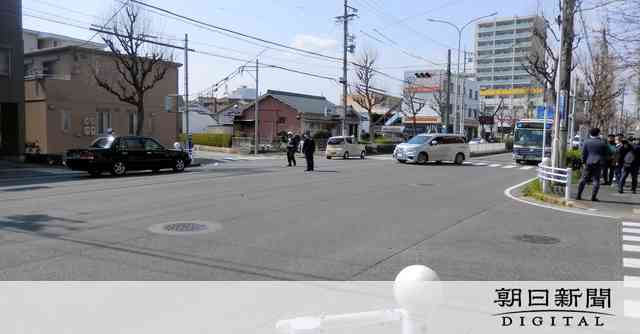 小学生の女児2人、車にはねられ1人死亡　名古屋・瑞穂：朝日新聞デジタル