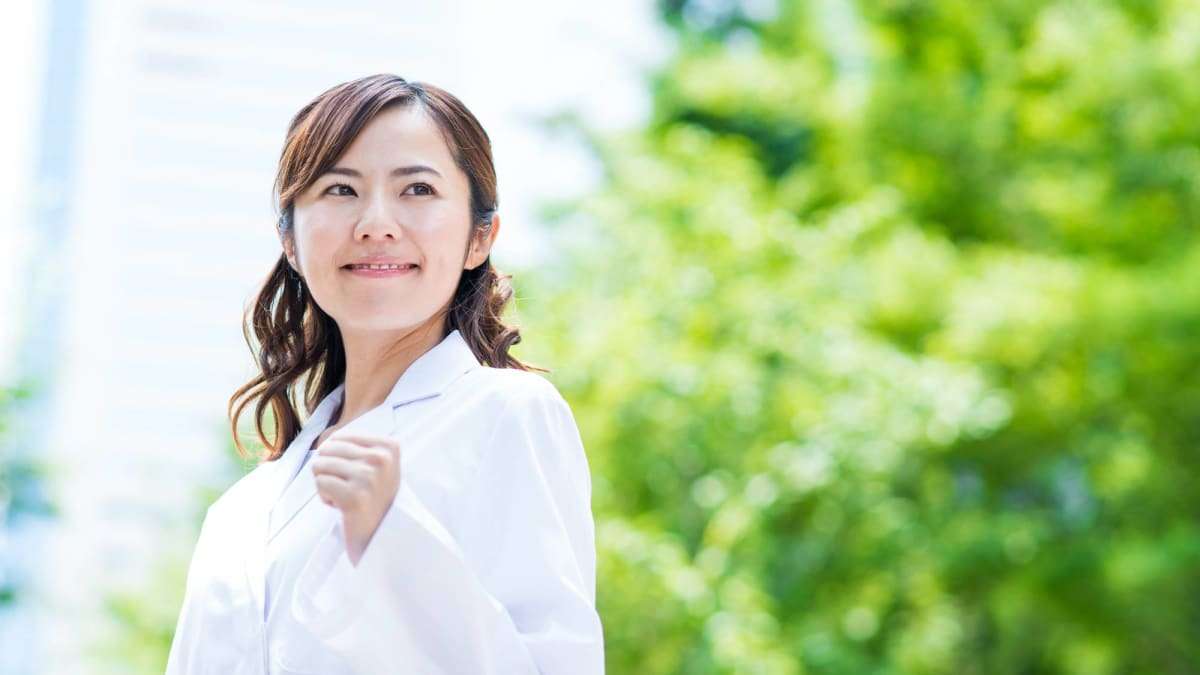 医療界の最大の勝ち組!? 夫も実家も医師家系「ゆるふわ女医」のお財布事情 – MONEY PLUS