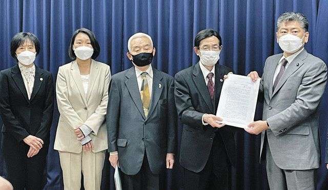 ヘイトクライム「放置すれば深刻な事態に」　崔江以子さんら法整備など要望書　古川法相　：東京新聞 TOKYO Web