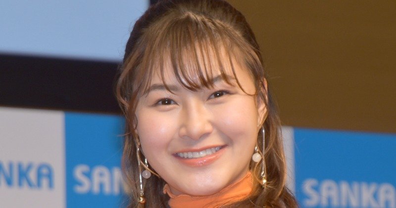 村上佳菜子、ショートボブにイメチェン「可愛い！お似合い」「ショートも良いですね」