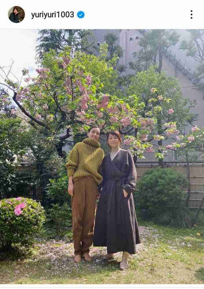 一色紗英　45歳も自然に囲まれ「愛の中に住んでいたい」　最新ショットも披露し「変わらぬ美しさ」の声