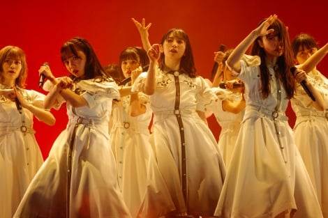日向坂46、2度の延期乗り越え、念願の東京ドームで感涙「新たな出発の場所」