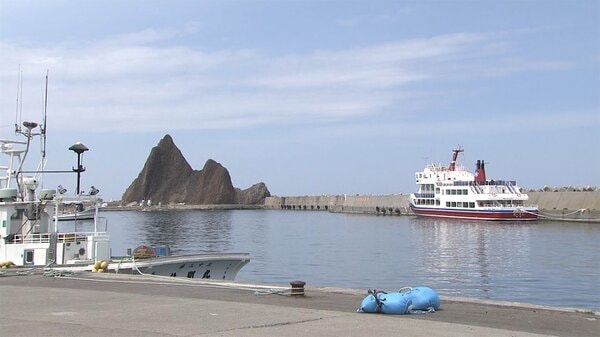 【速報】ロシア側「漂流者見つけたが見失った」　不明12人捜索...測量船到着へ