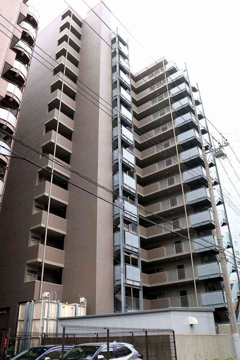 京急川崎駅近くのマンションに母娘の遺体　殺害後に自殺か　母には全身刺し傷（カナロコ by 神奈川新聞） - Yahoo!ニュース