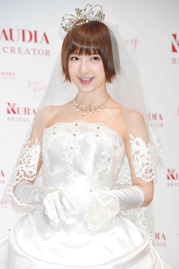 篠田麻里子、3歳年下の一般男性と結婚「一生一緒にいたい」交際0日プロポーズ明かす