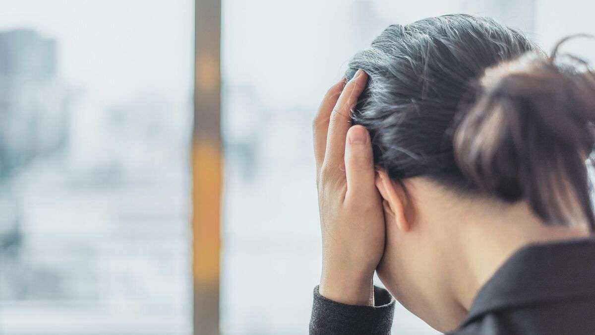 役員から不倫旅行に誘われて…新卒で生き地獄を味わった23歳女性が先輩の忠告を無視してとった