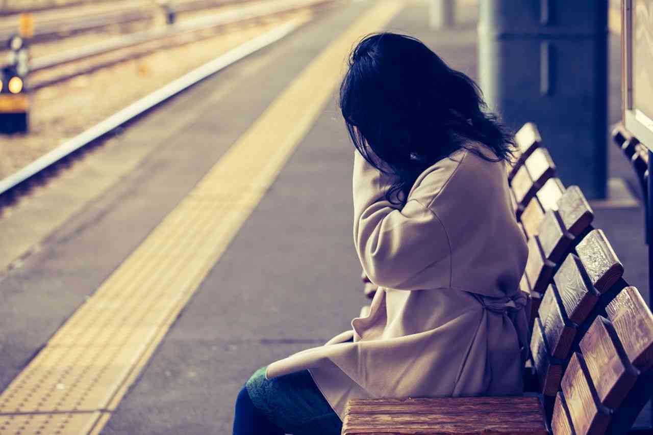 コロナ禍で増加する“家なきオンナ”、公園で生活・SNSで他人にSOS、貧困にあえぐ女性たち | 週刊女性PRIME
