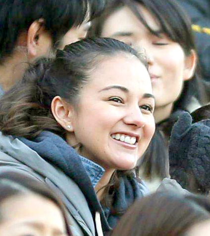 山田ローラ 医療被害がヤバい！アイオワ麻酔薬事件の被害者だった