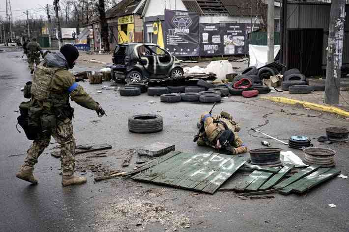 地下室に手足縛られバラバラに切断された子ども…ロシア軍は遺体に地雷設置か : 国際 : ニュース : 読売新聞オンライン