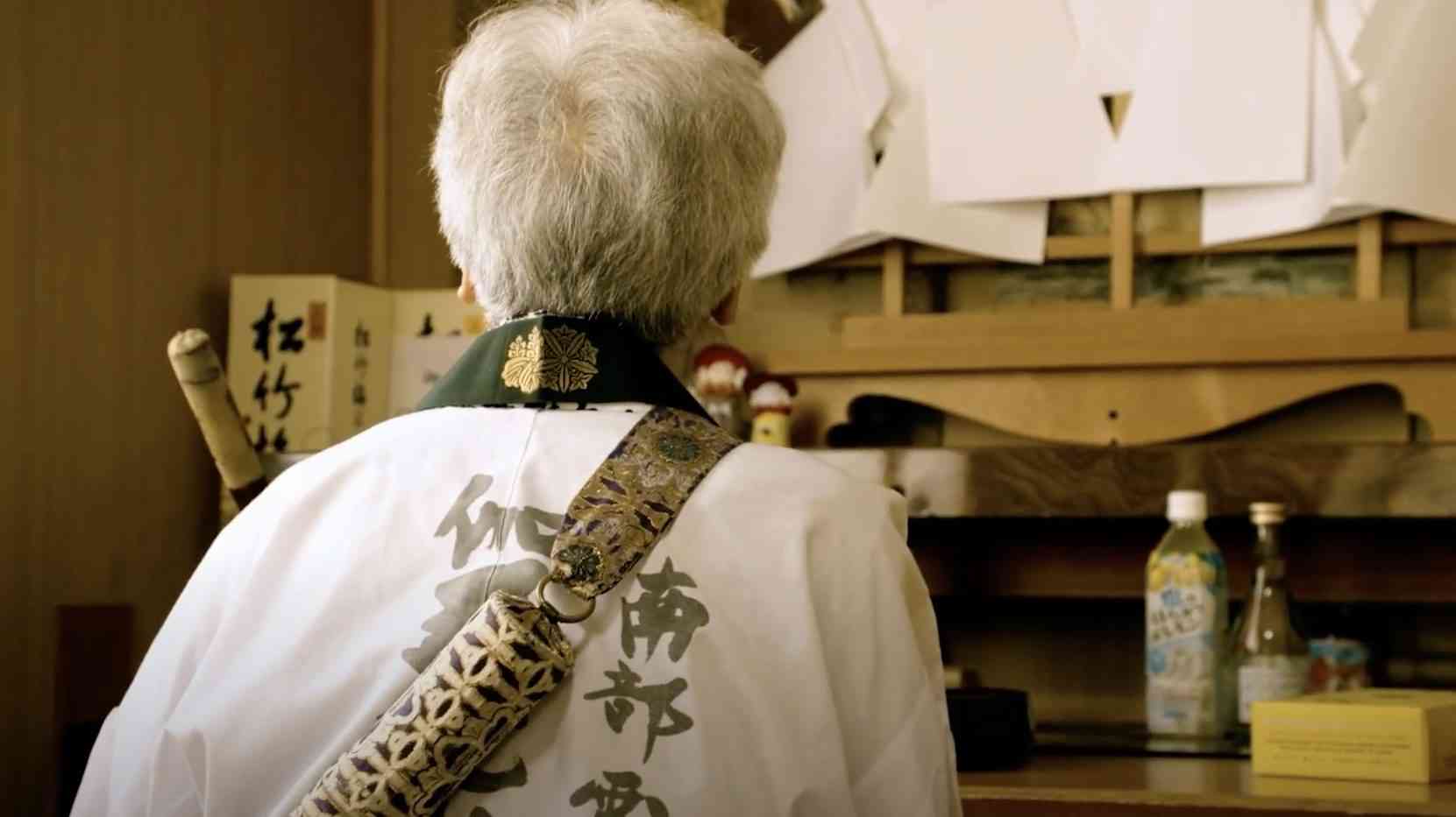なぜ日本人は“死者と対話”したがるのか？ フランス人学者が「日本のシャーマン」に会ってみたら | アイヌのシャーマンからイタコ、沖縄のユタまで | クーリエ・ジャポン