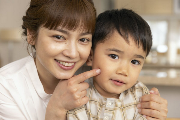 平愛梨「一生の宝になる」、長男バンビーノくんと3年ぶり親子共演、ウェブCMで