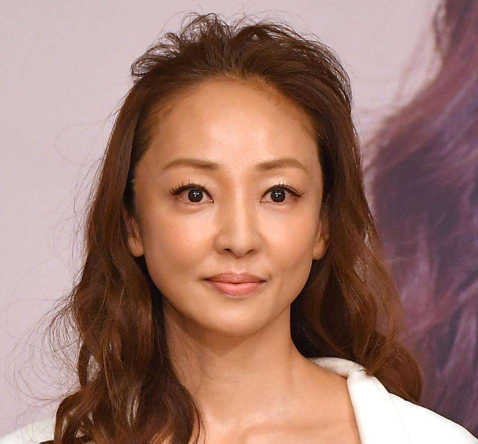神田うの　機内でナイトブラ姿「うのちゃんだから許される」超絶美すっぴんに称賛も