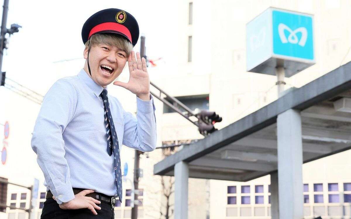 「僕の車の前に立っててよ！」「座っている人と料金が同じは不平等！」元東京メトロ駅員の芸人・鈴木メトロが語る地下鉄の“ヤバい乗客” | 文春オンライン