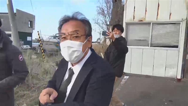 記者からの質問に「急いでるんで」　 知床観光船事故から6日目…社長が献花台に一礼も花は手向けず（FNNプライムオンライン） - Yahoo!ニュース